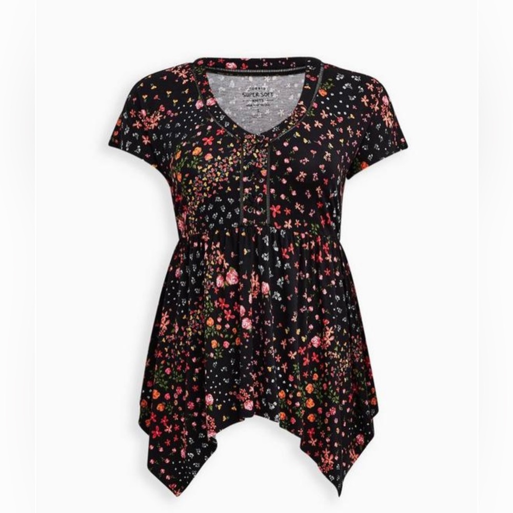 Very Soft and Stretchy Black Floral Lace Up Front Babydoll Tunic Torrid SZ 2